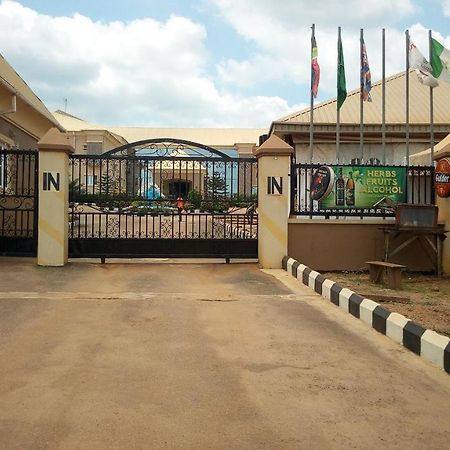 Mataan Hotel And Suites Ibadan Exteriör bild
