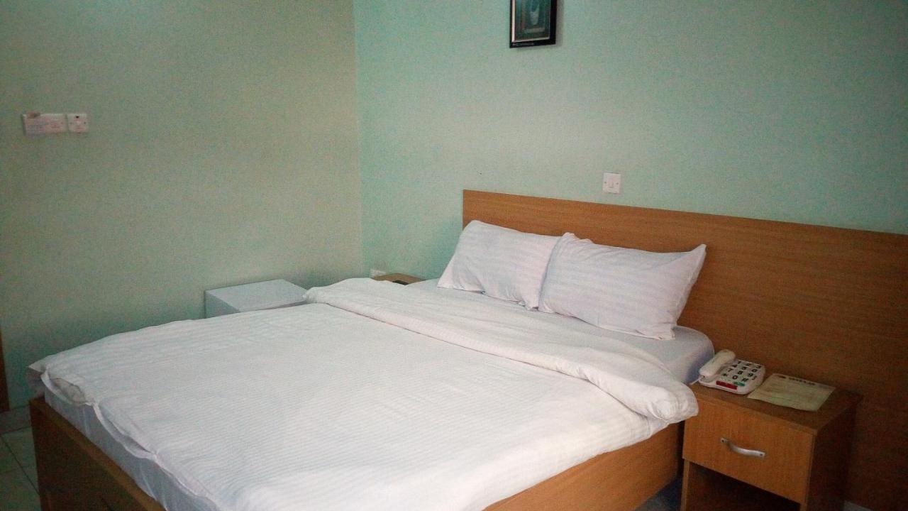 Mataan Hotel And Suites Ibadan Exteriör bild