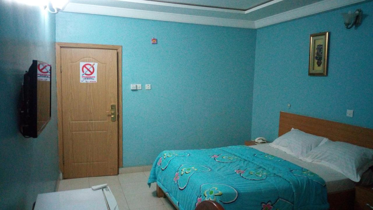 Mataan Hotel And Suites Ibadan Exteriör bild