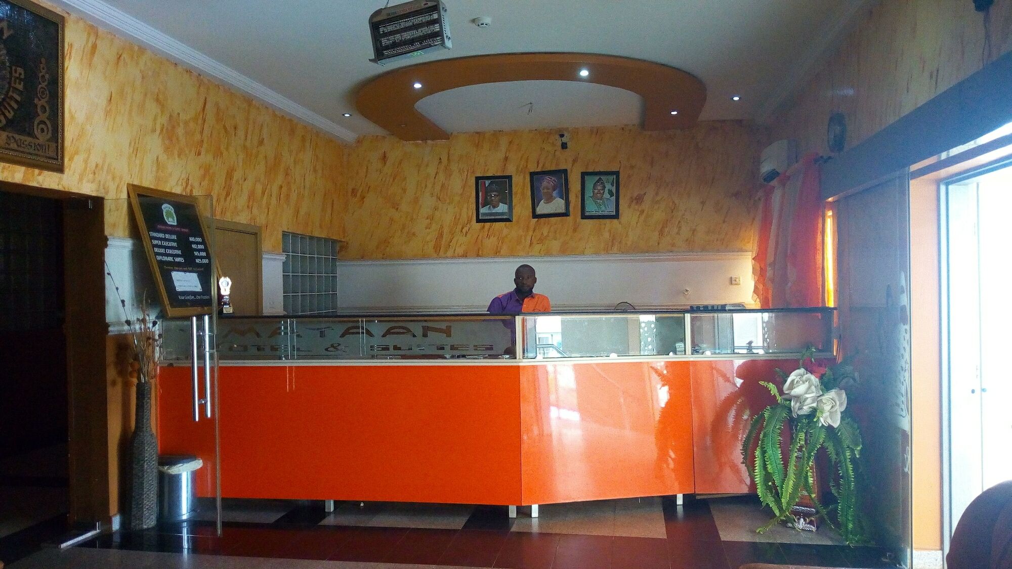 Mataan Hotel And Suites Ibadan Exteriör bild